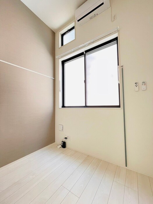 物件内観写真6　(居室)