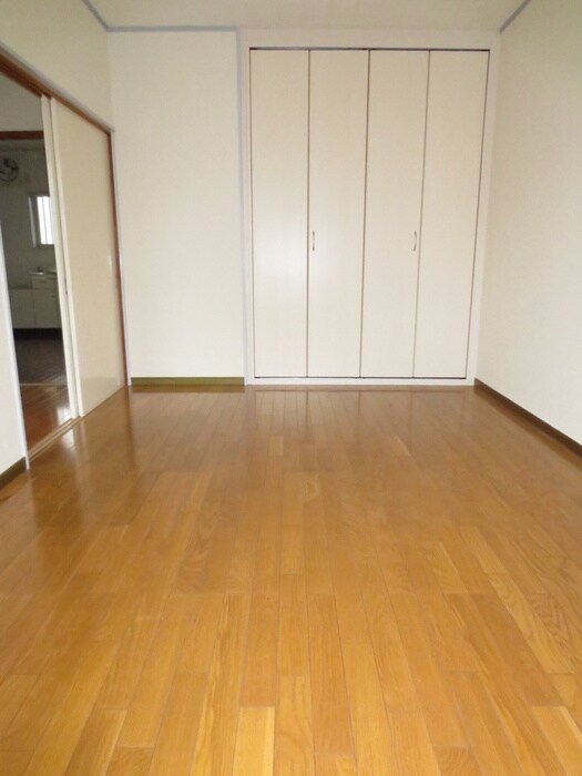 物件内観写真5　(居室)