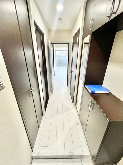 物件内観写真21　(廊下)