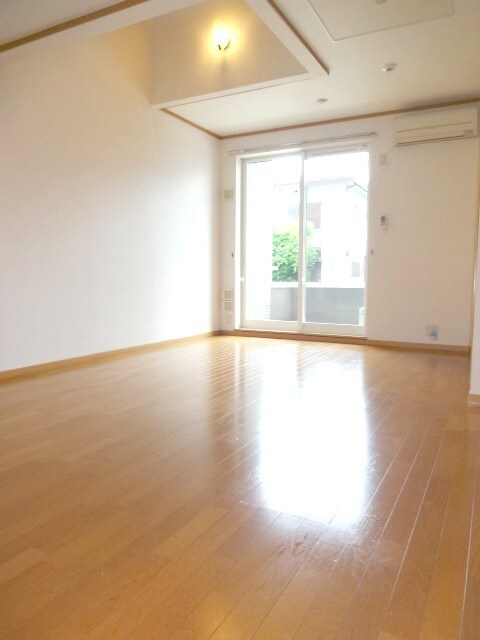 物件内観写真4　(居室)