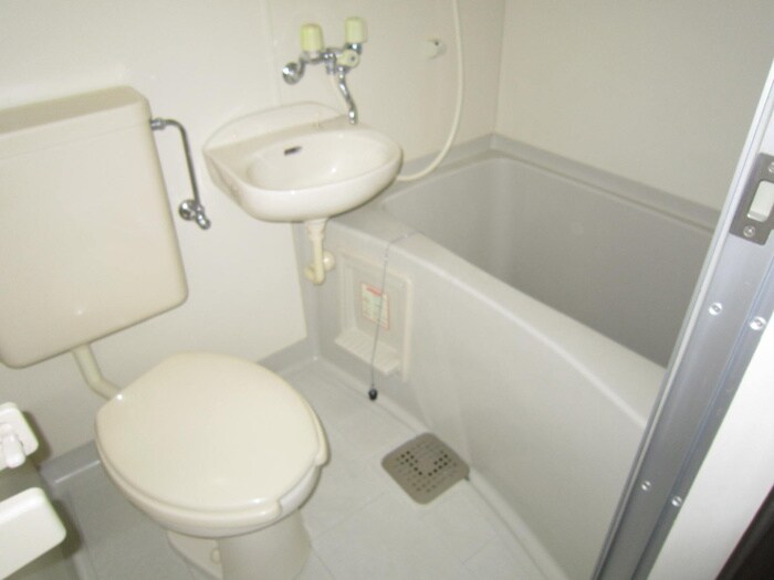 物件内観写真9　(トイレ)