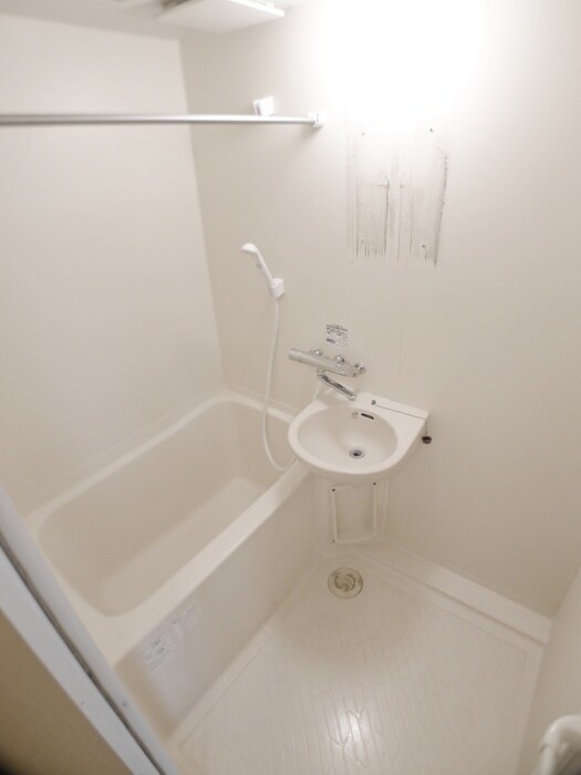 メゾンウッズのバス