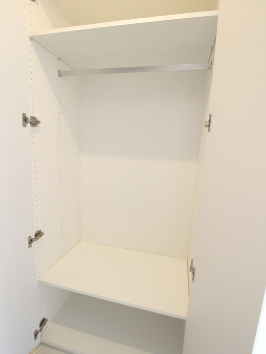 物件内観写真10　(収納)