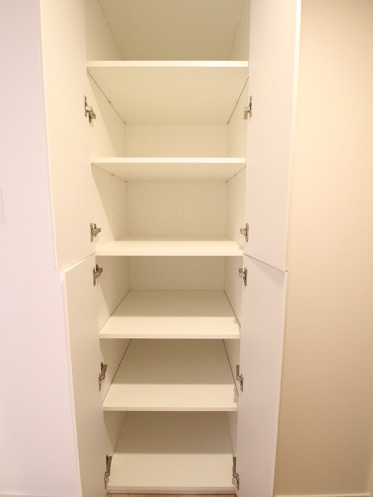 物件内観写真11　(収納)