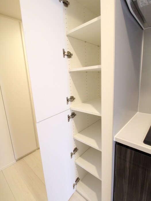 物件内観写真12　(収納)