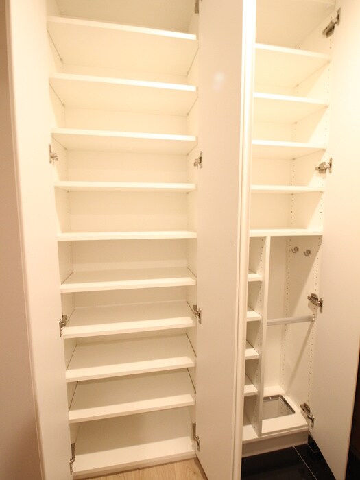 物件内観写真19　(靴箱)