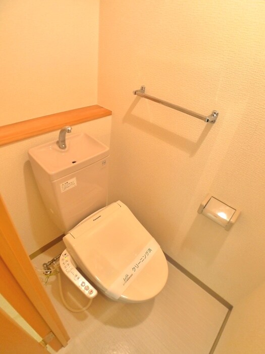 物件内観写真12　(トイレ)