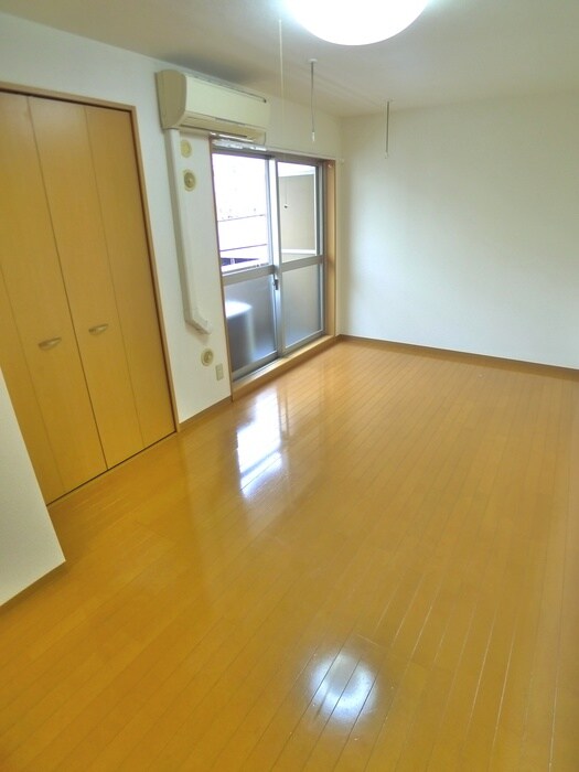 物件内観写真14　(室内からの展望)