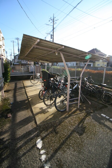 西形マンション第二の駐輪場