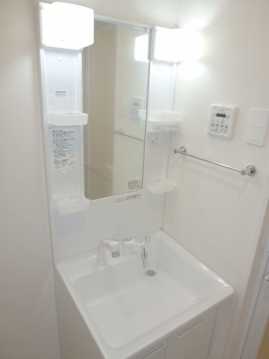 物件内観写真11　(洗面)