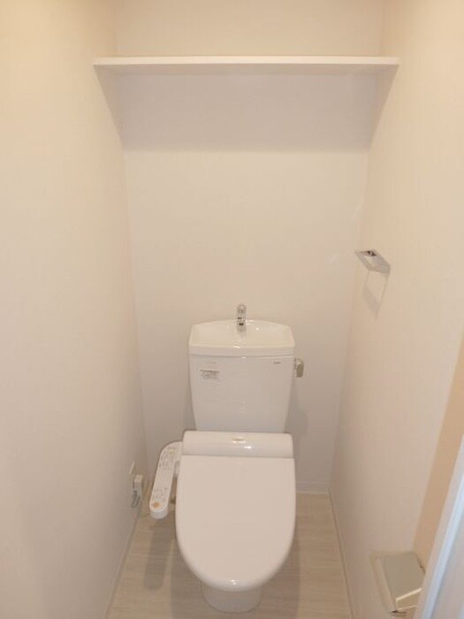 物件内観写真13　(トイレ)