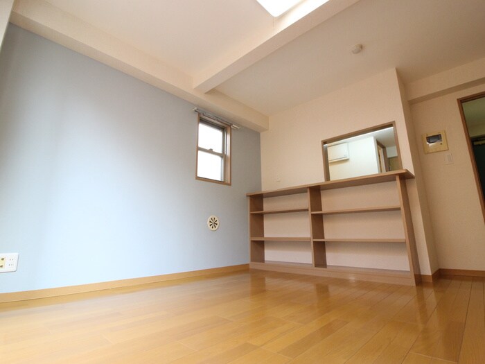 物件内観写真15　(居室)