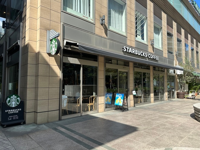 スターバックスコーヒー白金高輪店