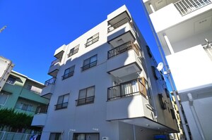 クレスティ関口外観写真
