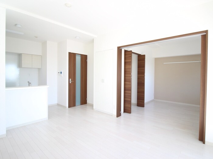 物件内観写真9　(居室)