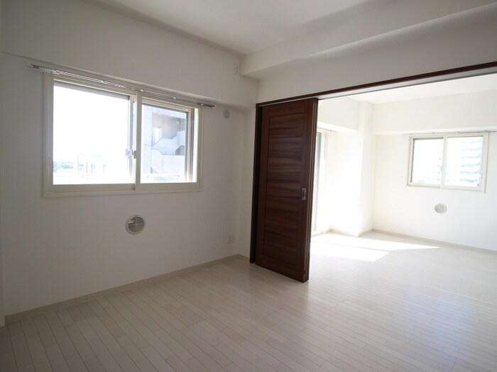 物件内観写真11　(居室)