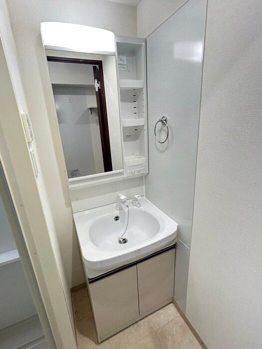 物件内観写真13　(洗面)