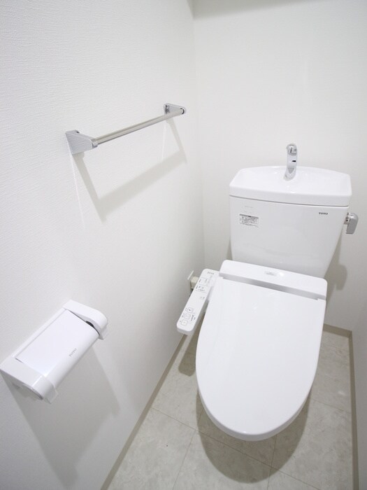 物件内観写真13　(トイレ)