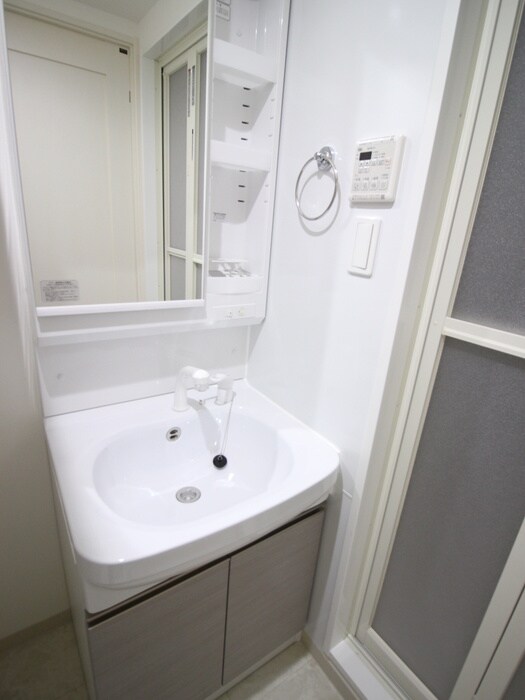 物件内観写真15　(洗面)