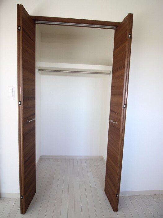 物件内観写真18　(収納)