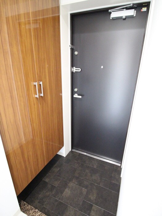 物件内観写真21　(玄関)