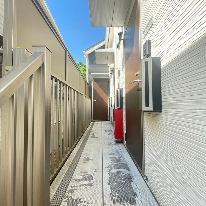 物件外観写真5　(エントランス部分)