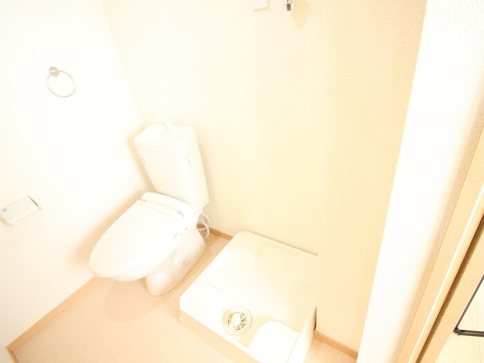 物件内観写真19　(洗濯機置場)