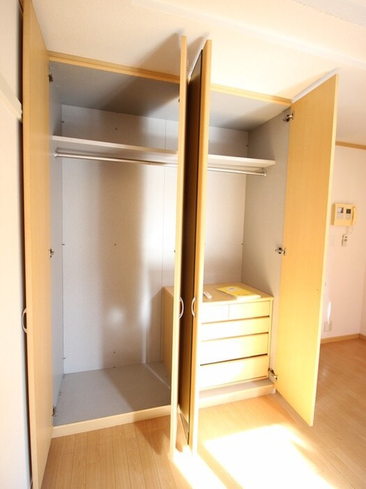 物件内観写真13　(収納)