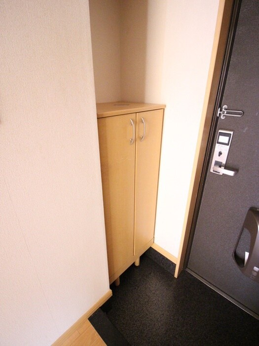 物件内観写真15　(靴箱)