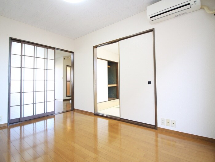 物件内観写真7　(居室)