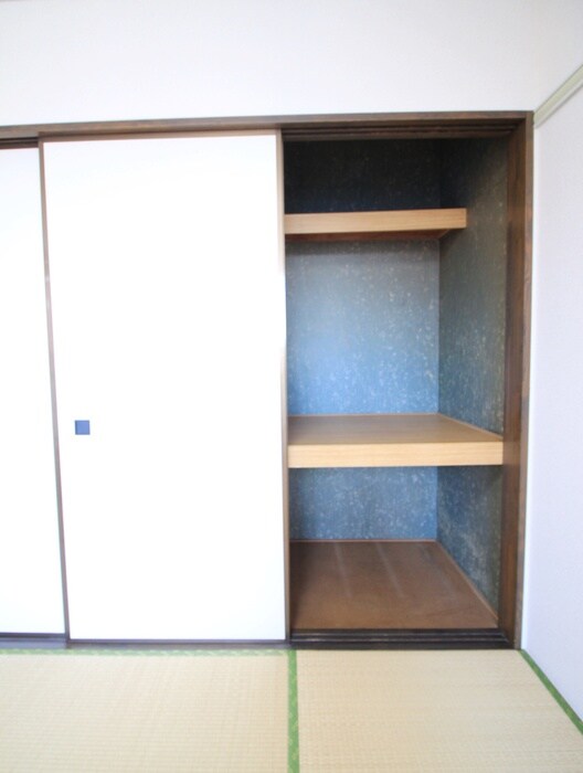 物件内観写真11　(収納)