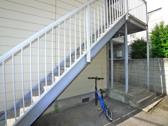 物件外観写真6　(駐輪場)