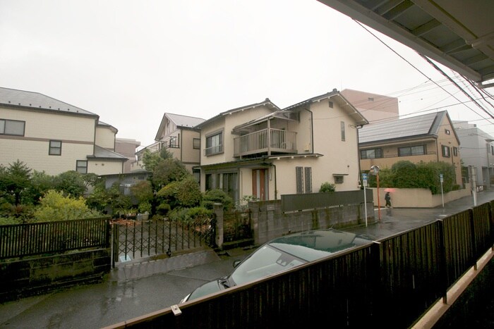 物件内観写真22　(室内からの展望)