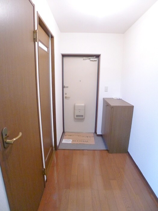 物件内観写真19　(廊下)