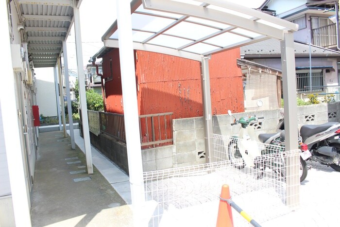 物件外観写真6　(駐輪場)