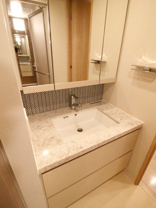 物件内観写真14　(洗面)