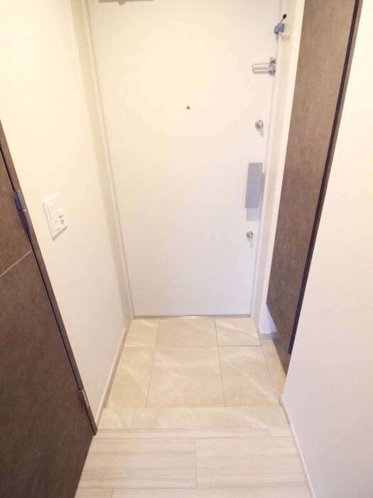 物件内観写真14　(玄関)