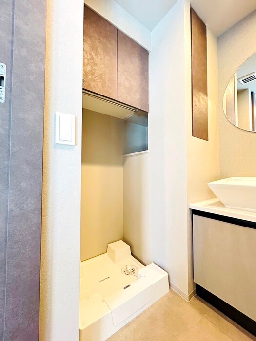 物件内観写真16　(洗濯機置場)