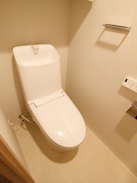 物件内観写真16　(トイレ)