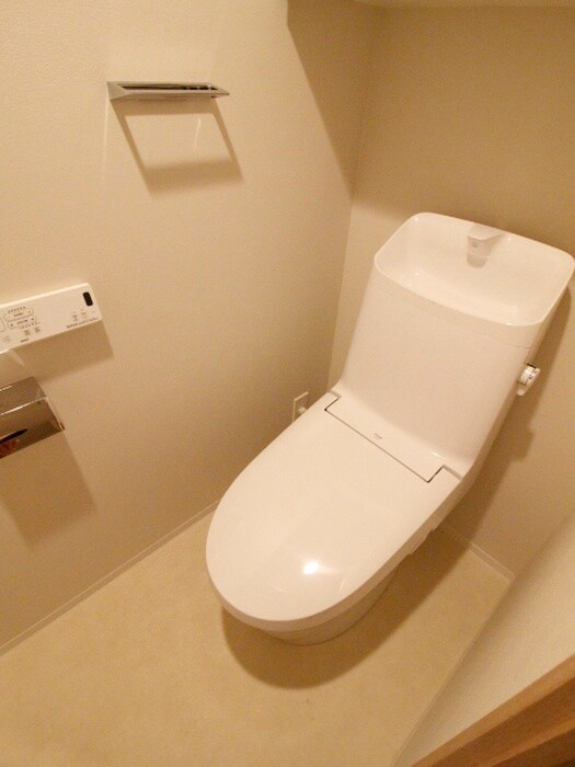 物件内観写真16　(トイレ)