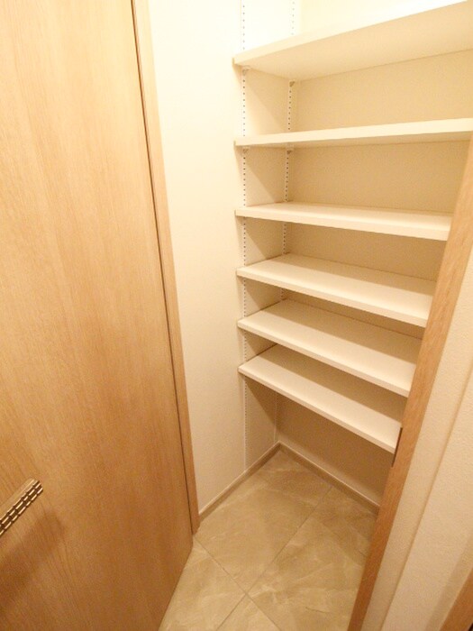 物件内観写真18　(靴箱)