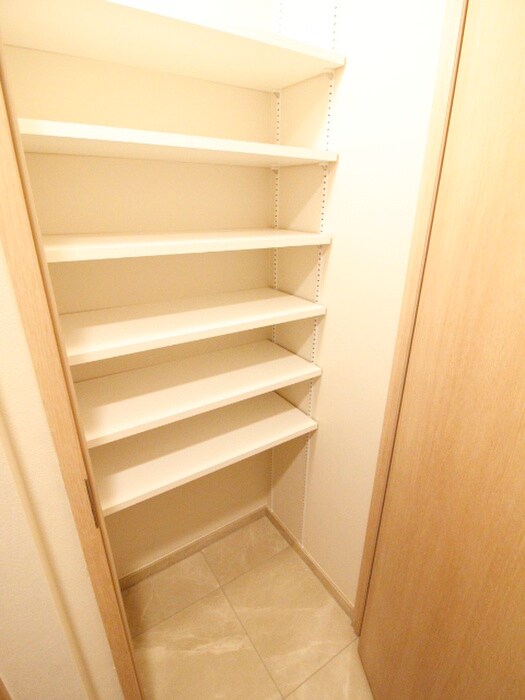 物件内観写真19　(靴箱)