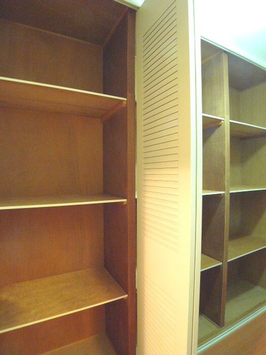 物件内観写真12　(収納)