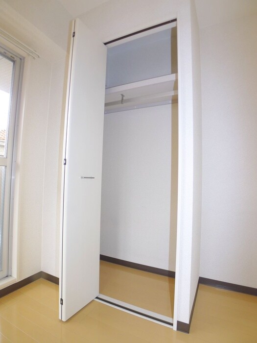 物件内観写真11　(収納)