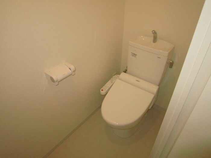 物件内観写真13　(トイレ)