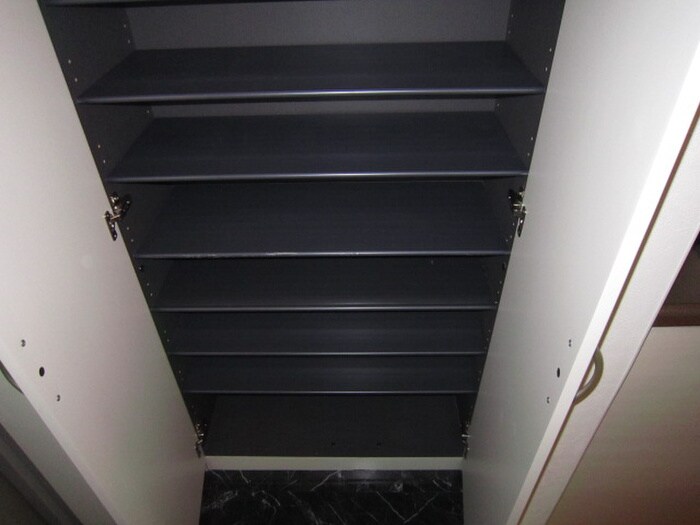 物件内観写真15　(靴箱)