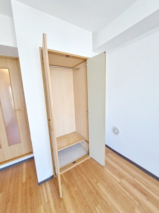 物件内観写真10　(収納)