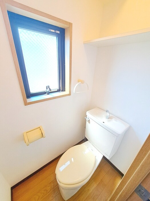 物件内観写真14　(トイレ)