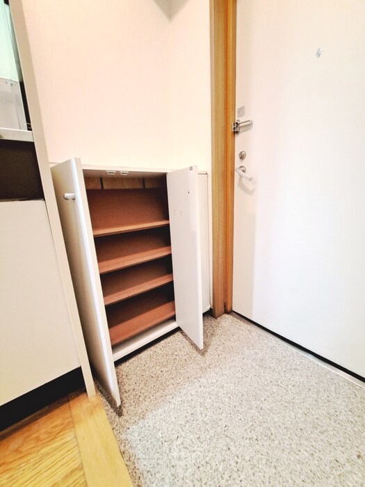 物件内観写真18　(靴箱)