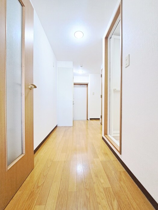物件内観写真20　(廊下)